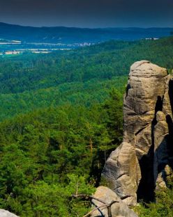 Настаняване по програма Прага - Чешки Рай: Долношльонските замъци и Вроцлав от София - 2026