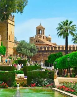 Пролет в Кордоба Фестивалът „Fiesta de los Patios“ от София - 2026