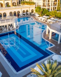 J'ADORE DELUXE HOTEL & SPA
