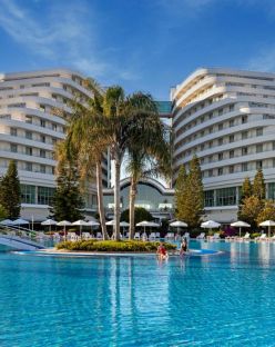 MIRACLE RESORT