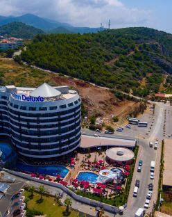 NOXINN DELUXE HOTEL
