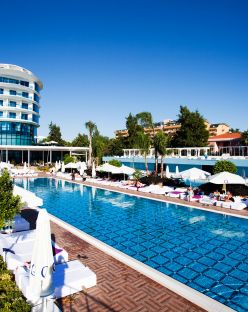 Q PREMIUM RESORT