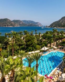 AQUA HOTEL