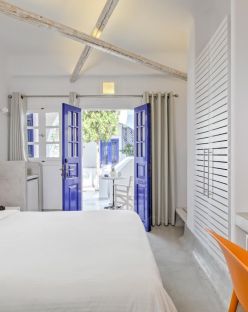 KOUROS HOTEL