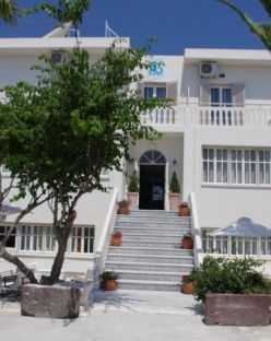 KAMARI BLU BOUTIQUE HOTEL