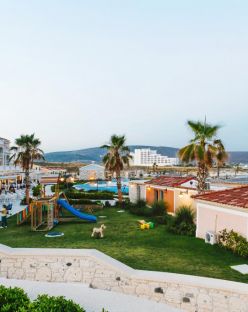 DOLCE HOTELS & RESORTS BY WYNDHAM