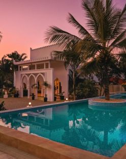 AHG HISIA NUNGWI EXPERIENCE HOTEL