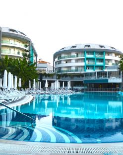 Seashell Resort & Spa