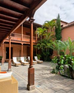 LA QUINTA ROJA