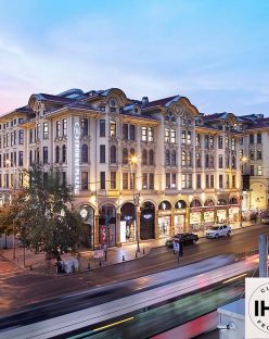 CROWNE PLAZA OLD CITY