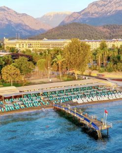 CRYSTAL DE LUXE RESORT & SPA