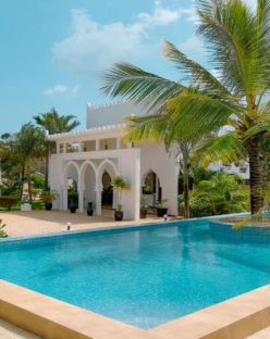 AHG HISIA NUNGWI EXPERIENCE HOTEL