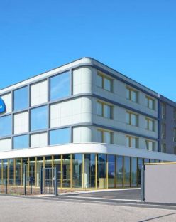 Hotel AKENA Strasbourg - Hoerdt