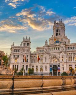 Перлите на Барселона, Бордо и Мадрид с полет от Варна