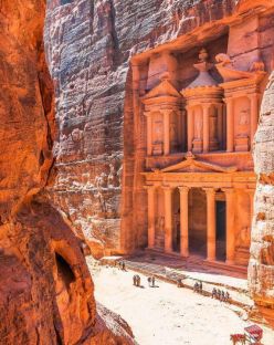 Йордания от А до Я - Петра и пустинята Уади Рум - BESTSELLER - хотели 4* - полет от Варна