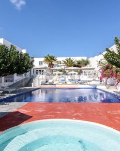 RK Beach Hotel