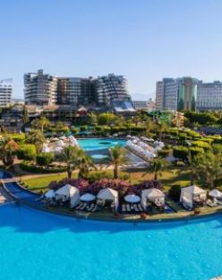 LIMAK LARA DELUXE HOTEL