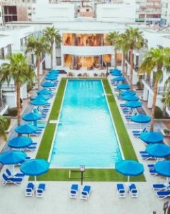 LA ROSA WAVES RESORT